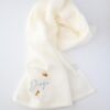 mussola neonato colore bianco latte con ricamo del nome e api
