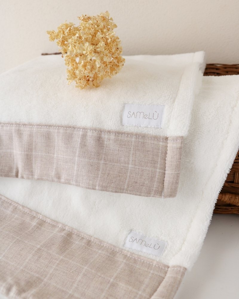 Telo bagnetto piccolo beige - immagine 3