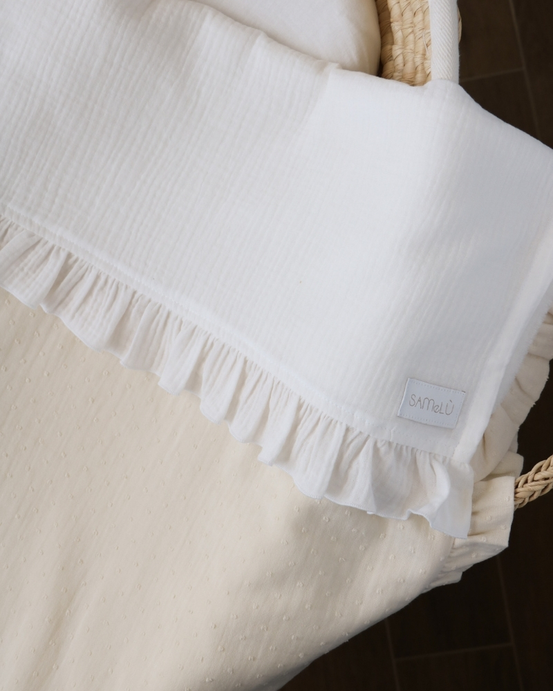 Set Lenzuolino neonato in mussola rouches - immagine 4